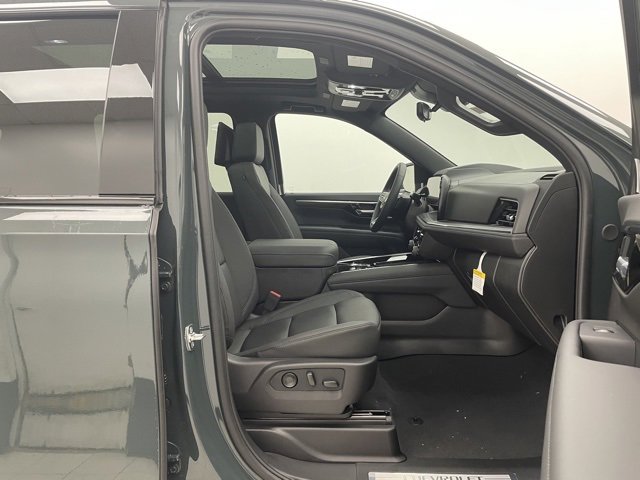 New 2026 Chevrolet Suburban Z71 w/ Z71 Off-Road Package image 16