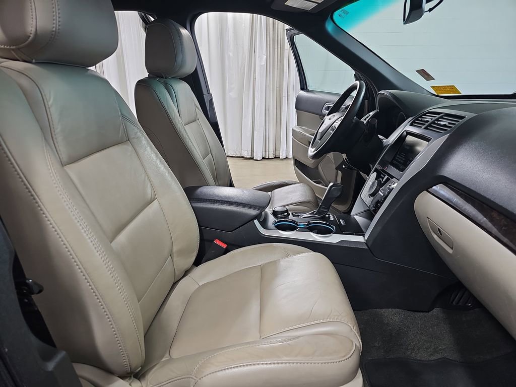 Used 2015 Ford Explorer Limited AWD/4WD image 13