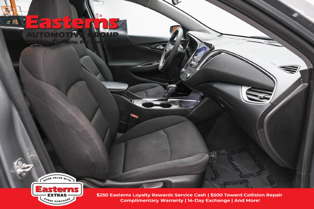 Used 2024 Chevrolet Malibu LT FWD image 25