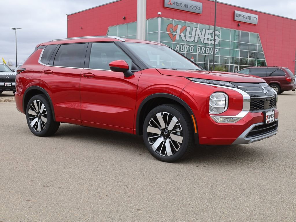 New 2025 Mitsubishi Outlander SEL image 2