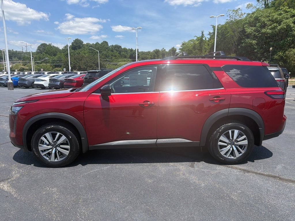 New 2026 Nissan Pathfinder SL AWD/4WD image 3