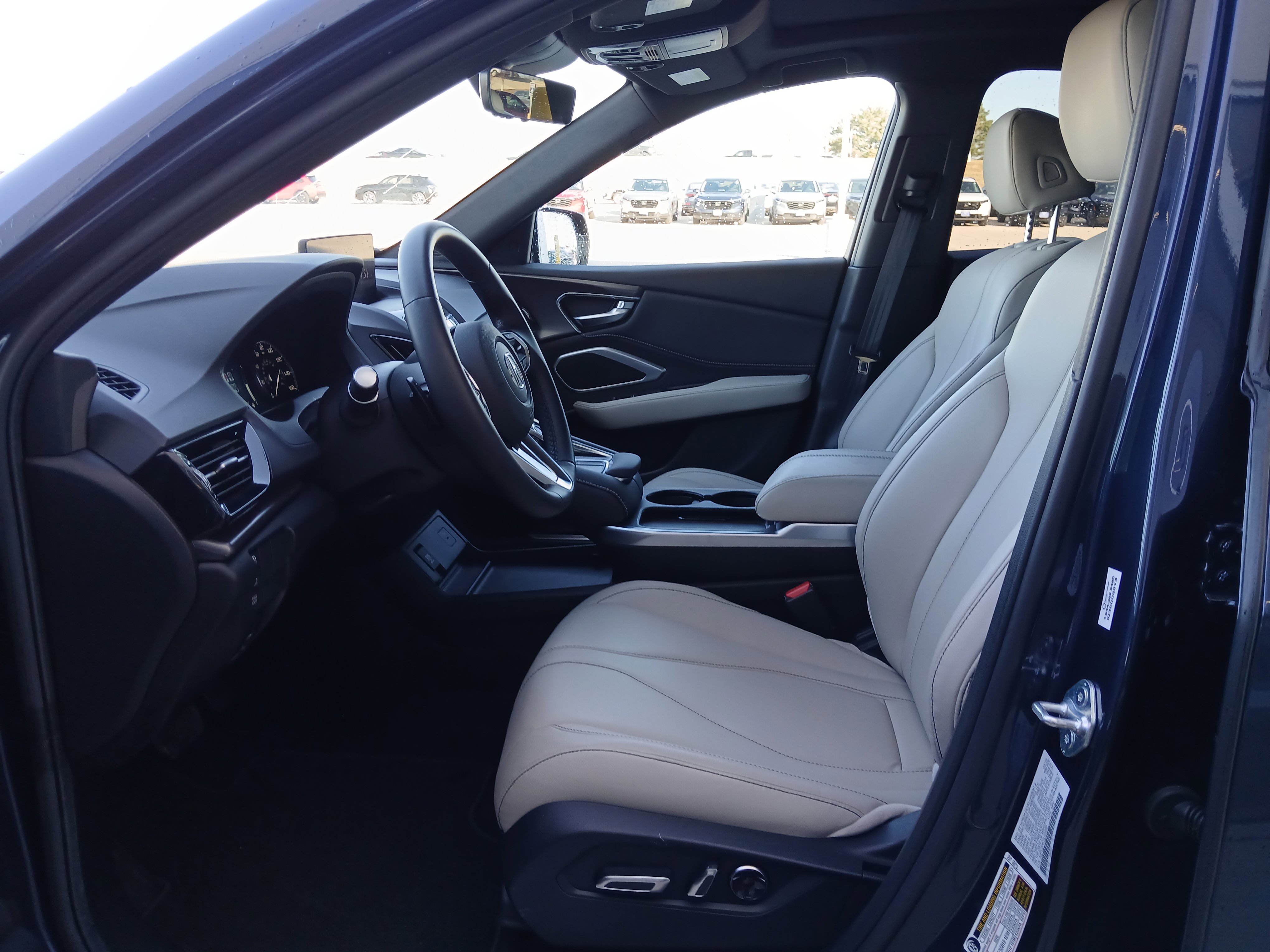 Used 2025 Acura RDX SH-AWD image 7