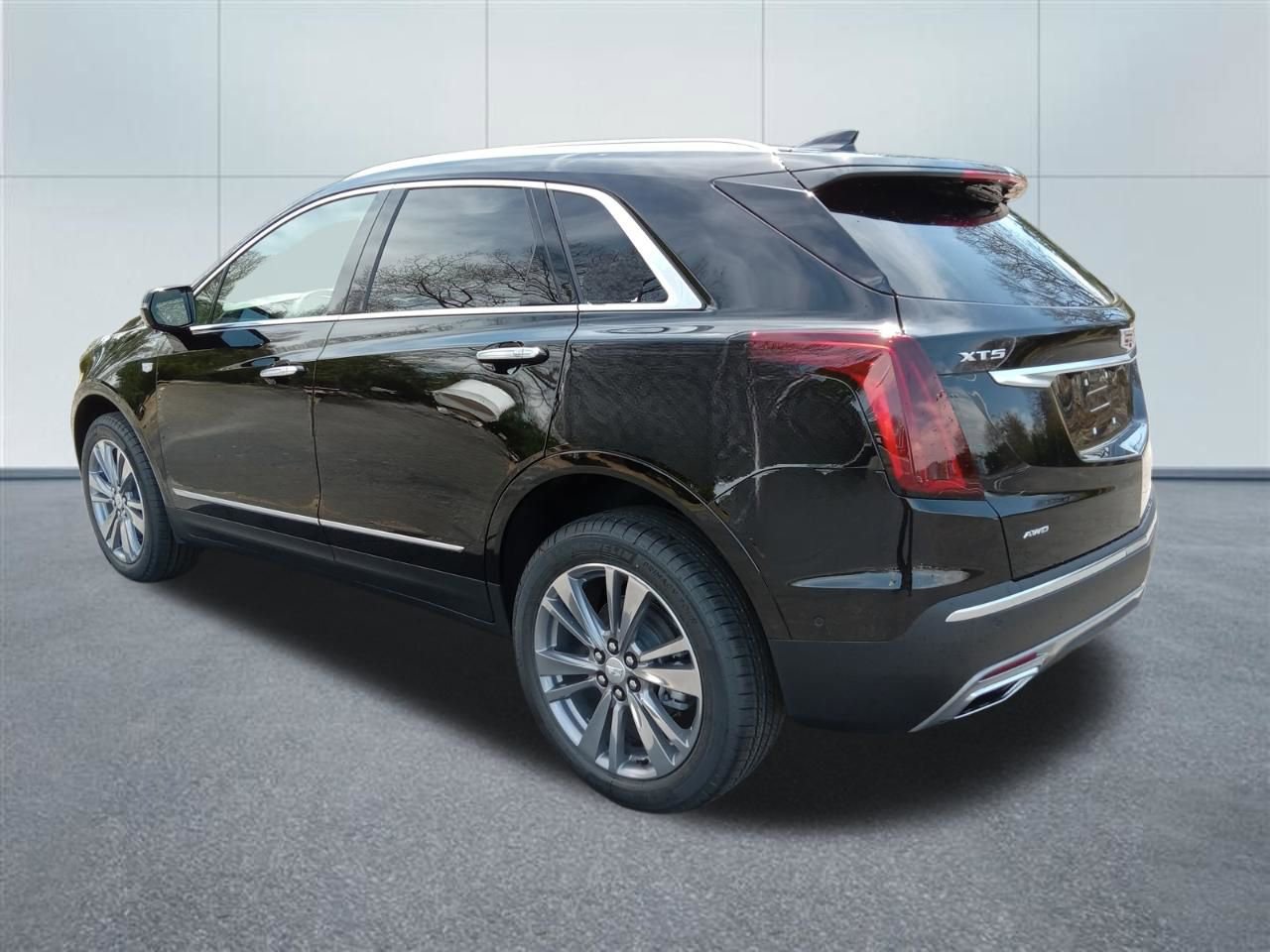 New 2026 Cadillac XT5 Premium Luxury image 3