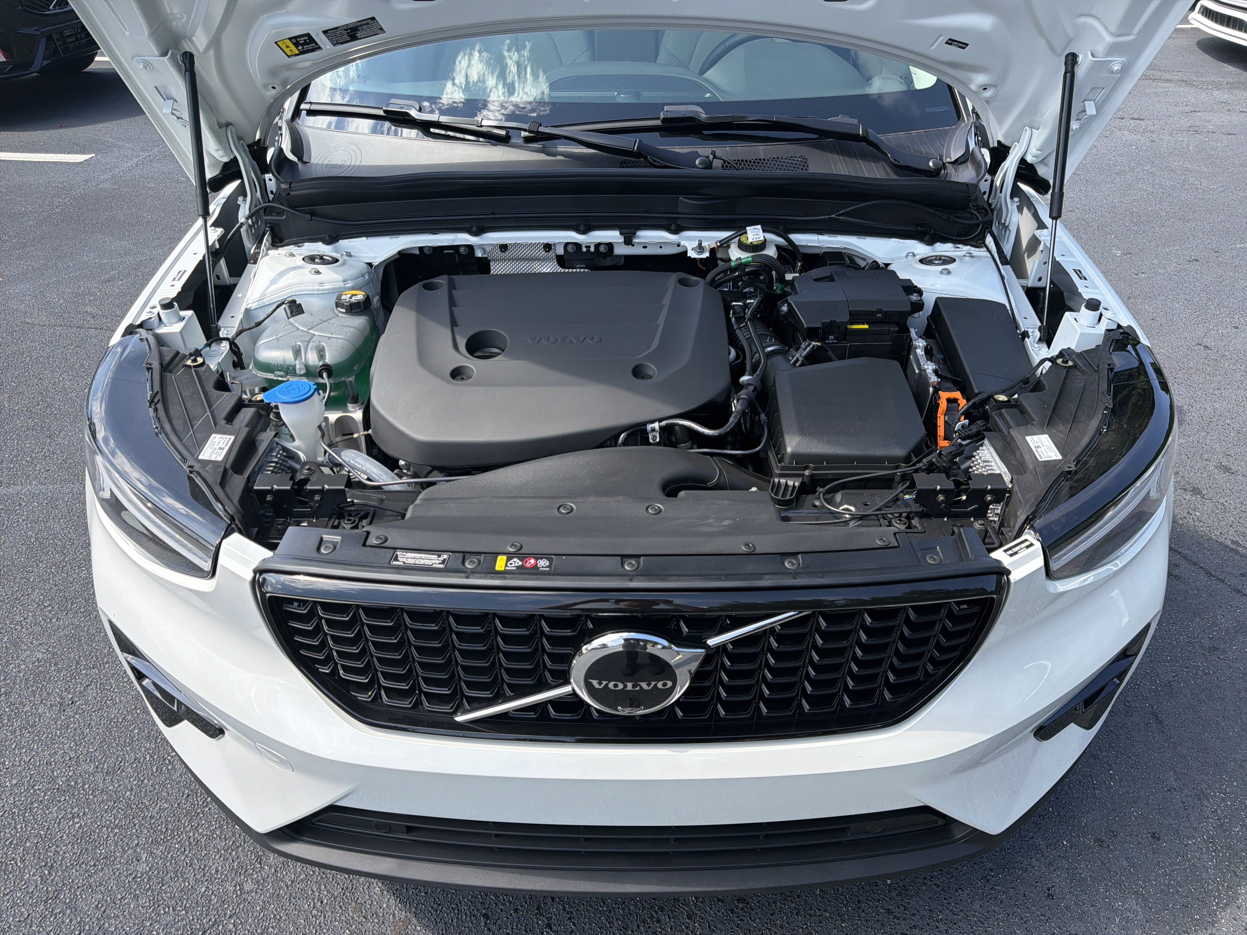 New 2026 Volvo XC40 B5 Ultra w/ Protection Package Premier AWD/4WD image 36