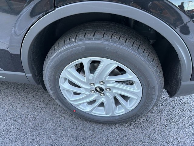 New 2026 Lincoln Corsair Premiere image 6