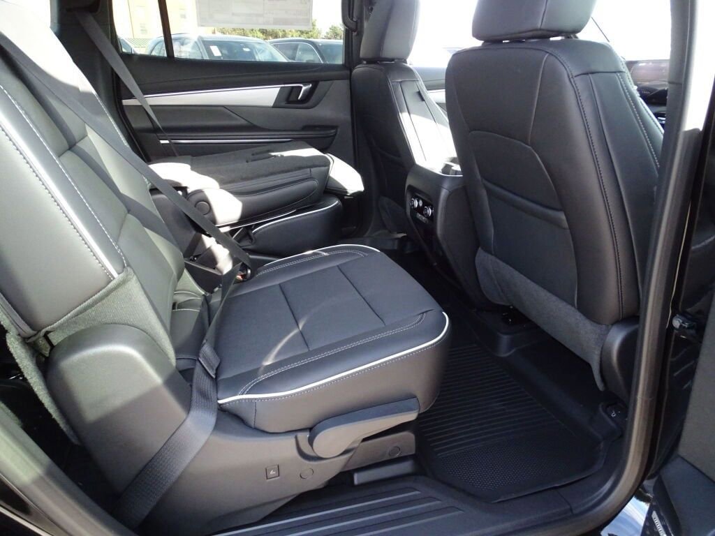 New 2025 Buick Enclave Preferred w/ Super Cruise Package image 11