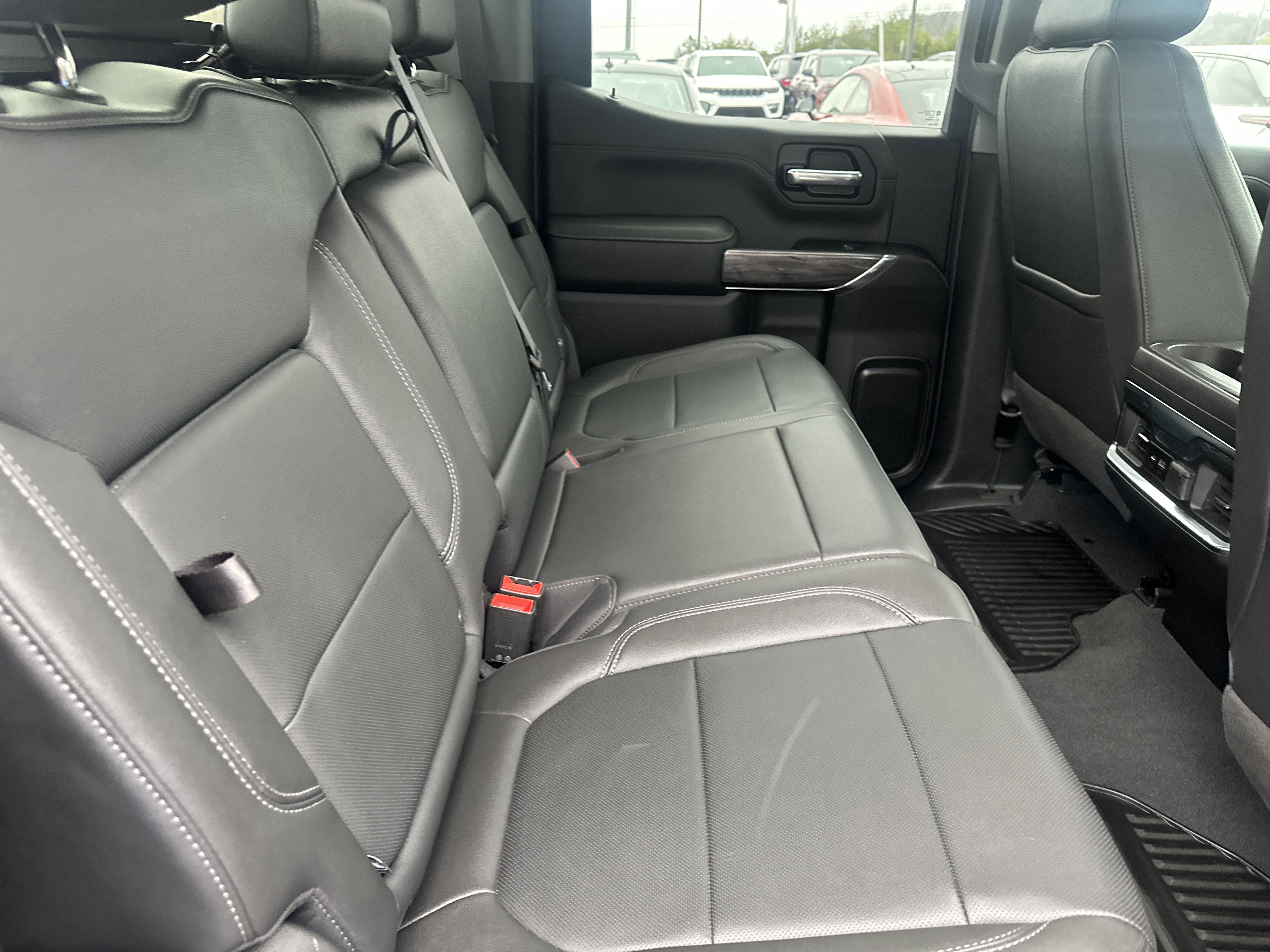 Used 2022 Chevrolet Silverado 1500 LTZ AWD/4WD image 29