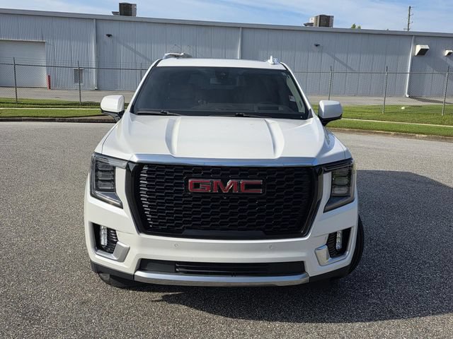 Used 2021 GMC Yukon XL Denali w/ LPO, Illumination Package RWD image 2