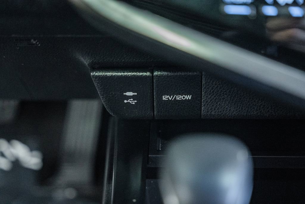 Used 2018 Toyota Camry SE w/ Moonroof Package image 22