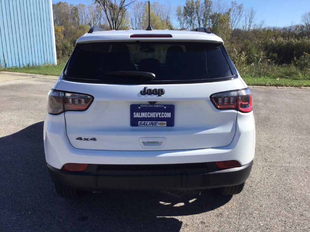 Used 2025 Jeep Compass Latitude w/ Convenience Group AWD/4WD image 6
