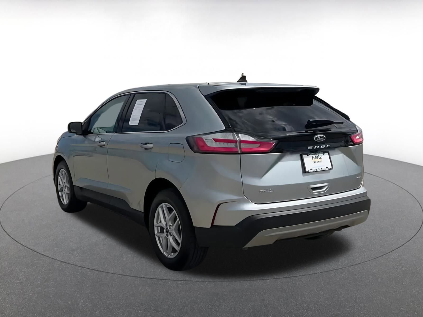 Used 2024 Ford Edge SEL image 11