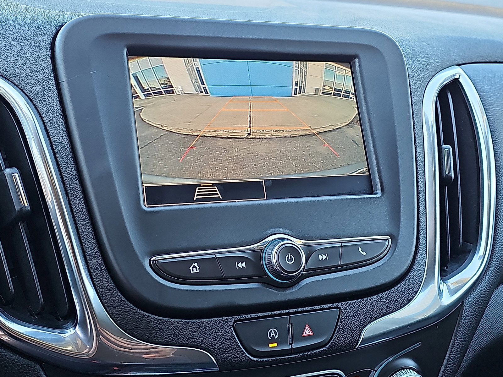 Used 2024 Chevrolet Equinox LT AWD/4WD image 18