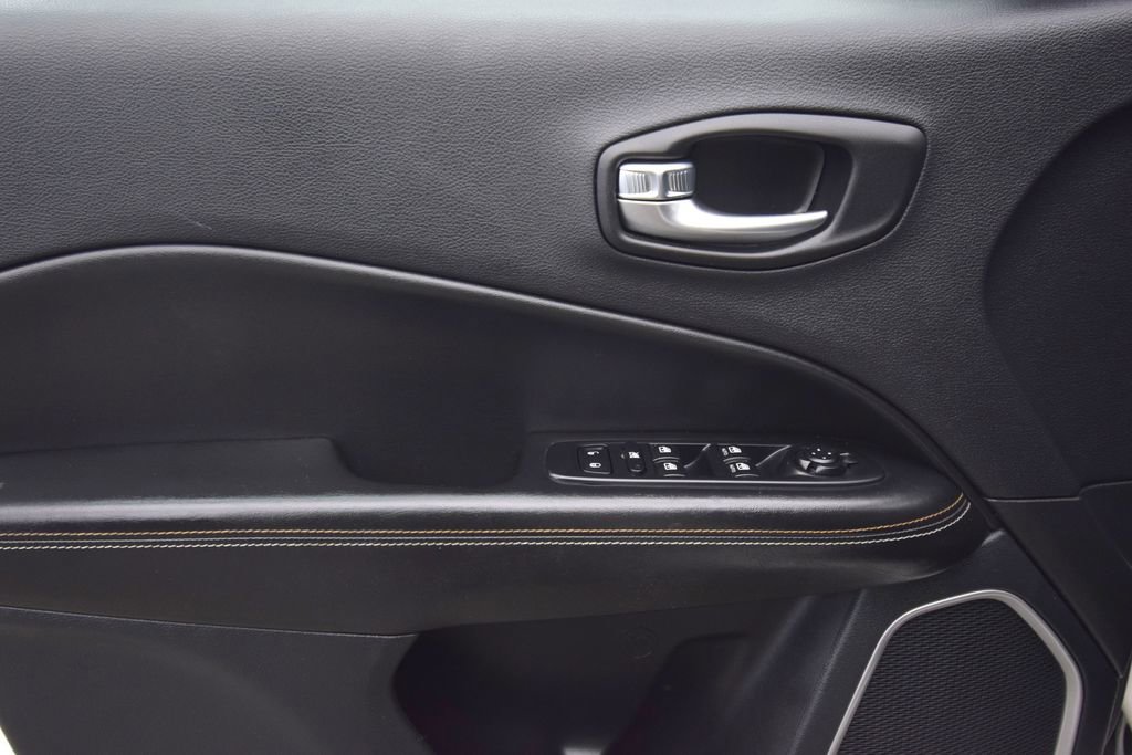 Used 2020 Jeep Compass Sport image 25