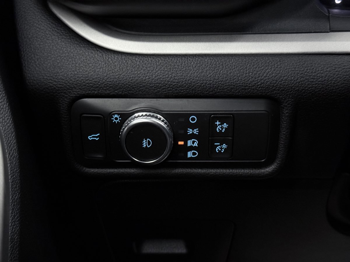 Used 2022 Ford Explorer XLT w/ Equipment Group 202A image 49