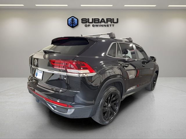 Used 2023 Volkswagen Atlas Cross Sport SE w/ Black Wheel Package image 5