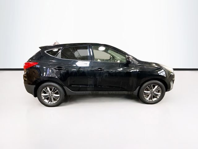 Used 2015 Hyundai Tucson GLS w/ Option Group 02 FWD image 5