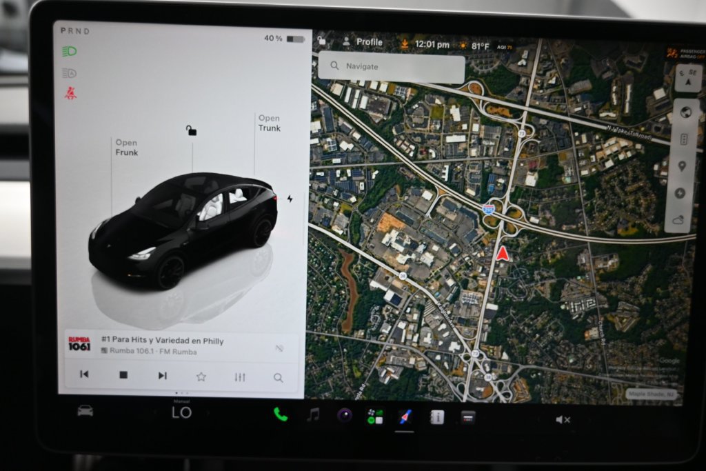 Used 2022 Tesla Model Y Performance AWD/4WD image 11