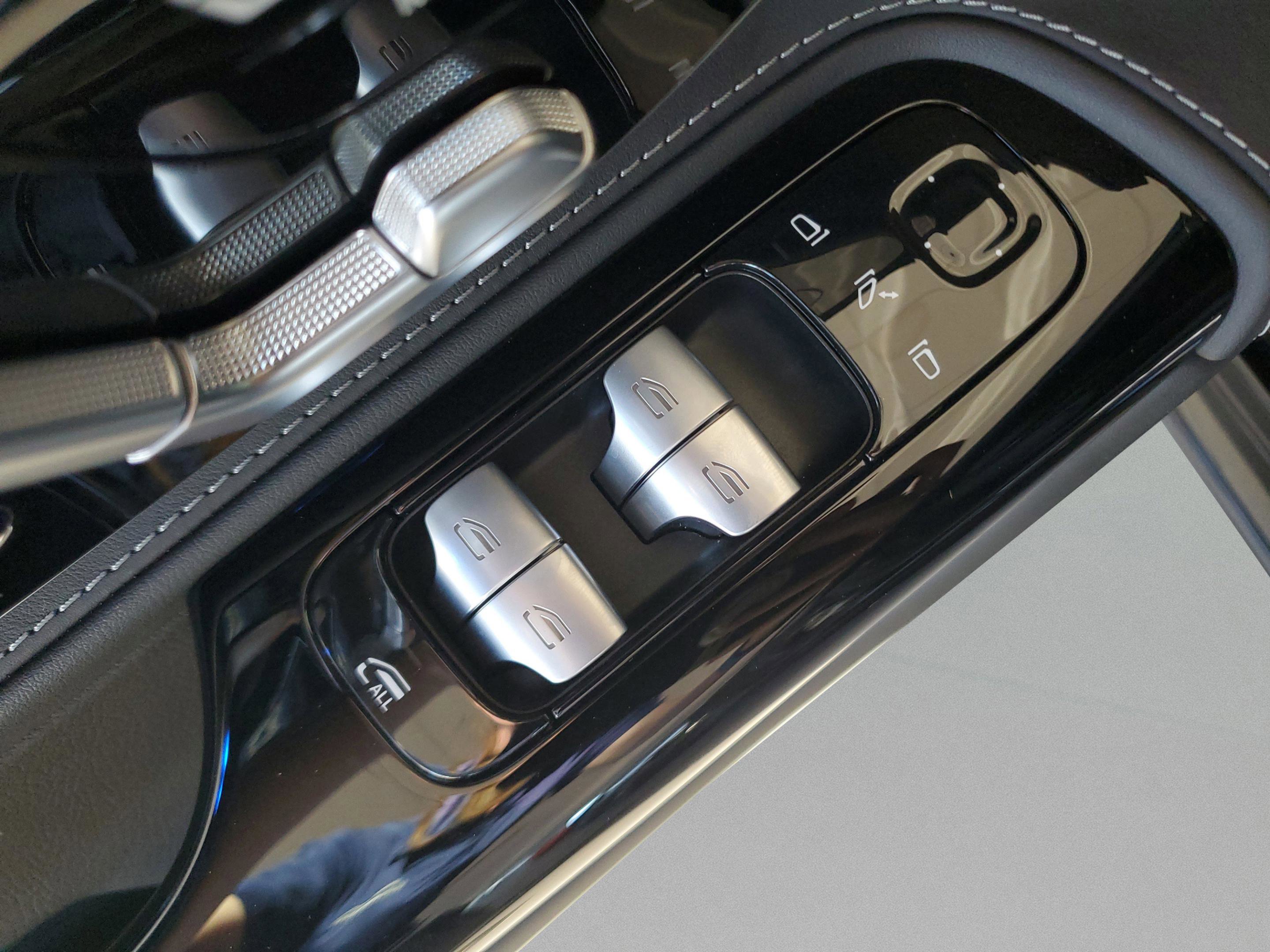 Used 2025 Mercedes-Benz SL 43 AMG image 20