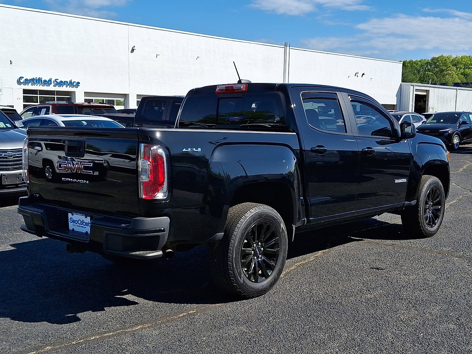 Certified 2022 GMC Canyon Elevation w/ Elevation Premium Package AWD/4WD image 7