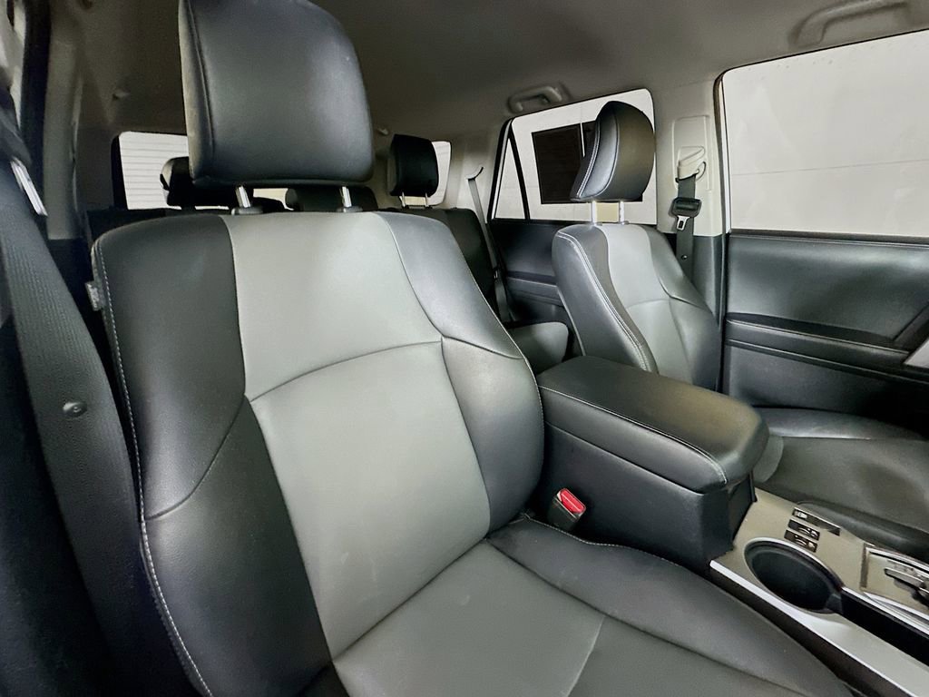 Used 2021 Toyota 4Runner SR5 Premium image 28