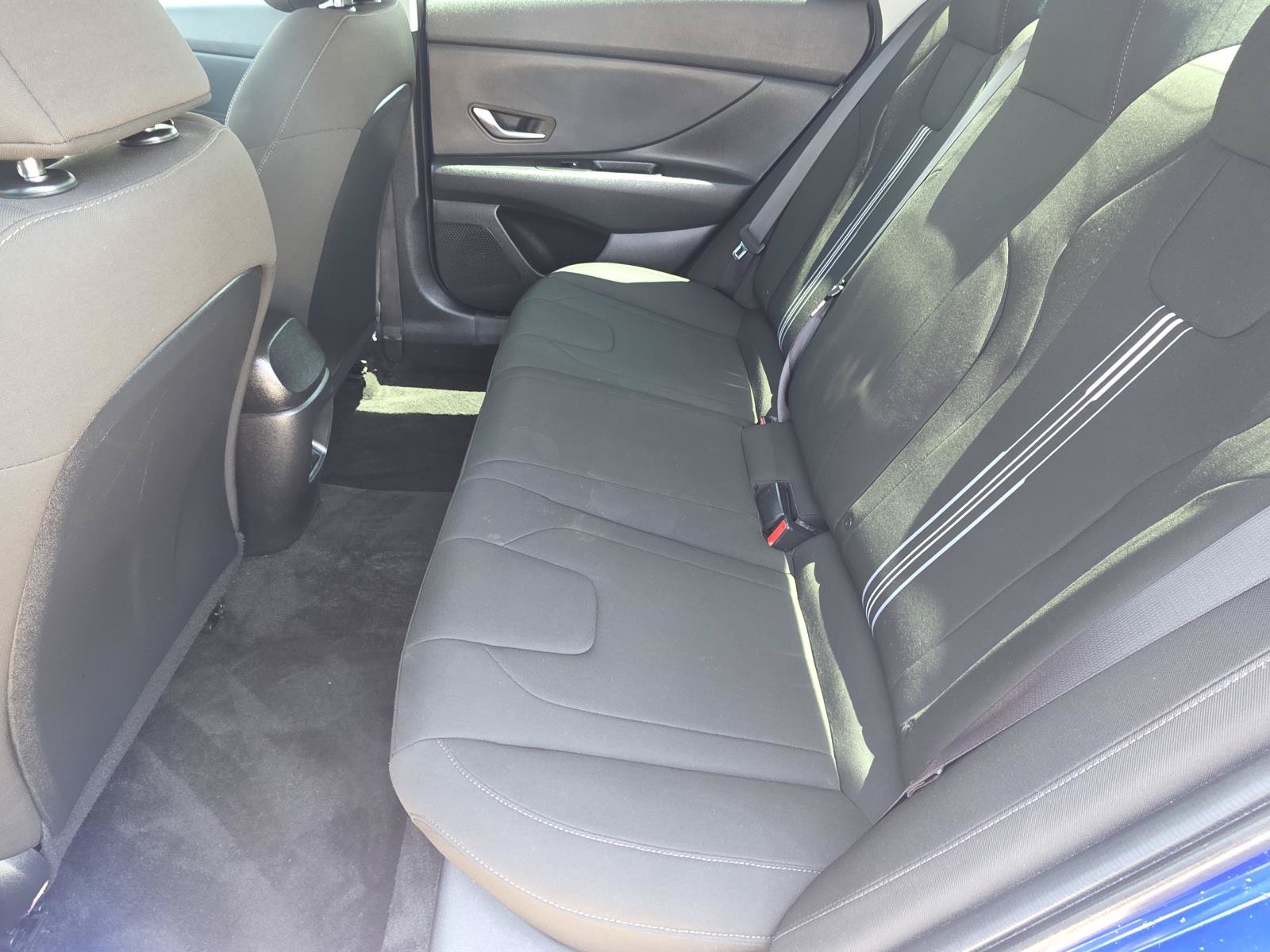 Used 2024 Hyundai Elantra SEL FWD image 19