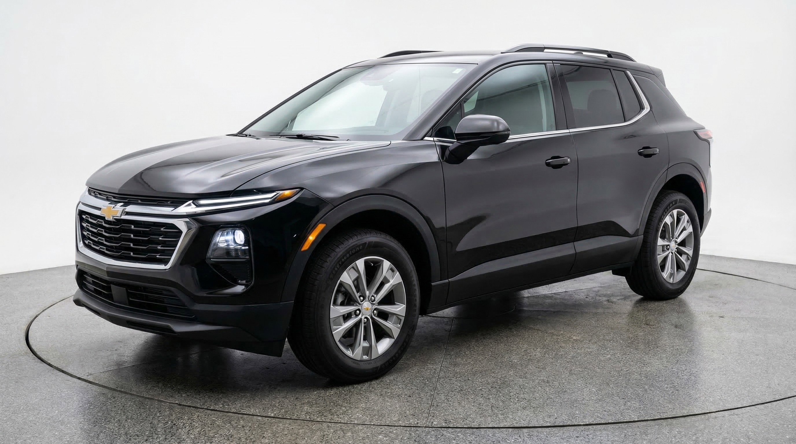 Used 2025 Chevrolet Equinox LT image 3