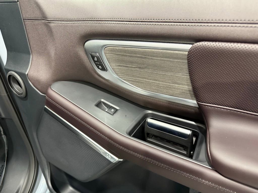 New 2025 Ford Expedition Platinum w/ Platinum Ultimate Package image 29