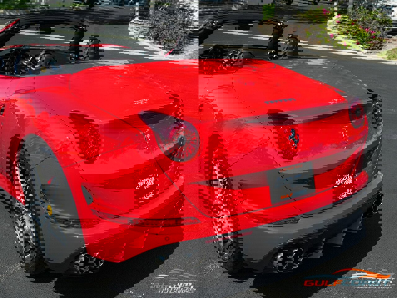 Used 2015 Ferrari California T image 55