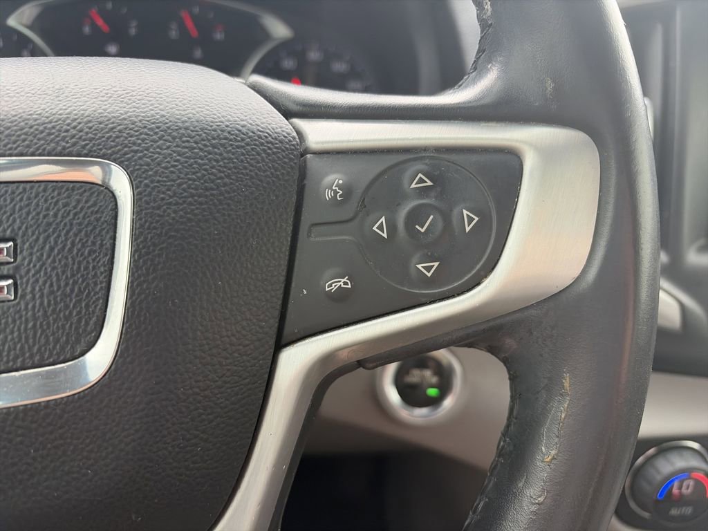 Used 2020 GMC Terrain SLE w/ Driver Convenience Package image 21