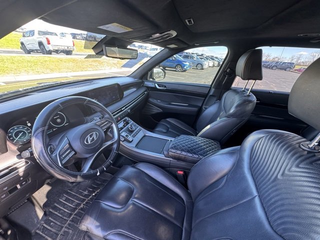 Used 2023 Hyundai Palisade Calligraphy image 15
