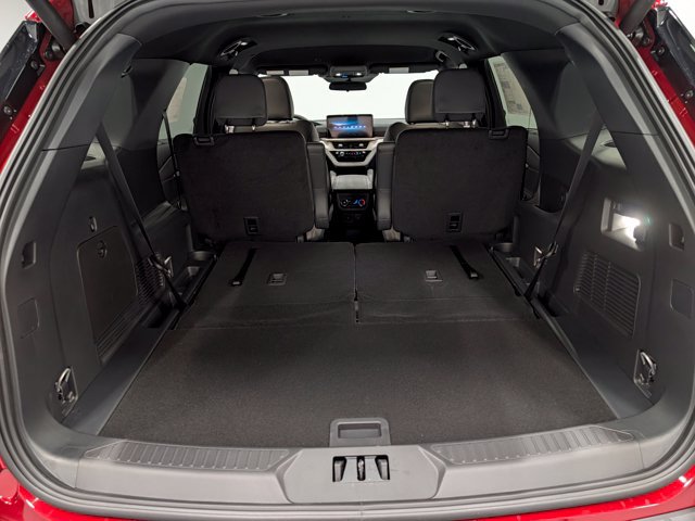 New 2027 Ford Explorer Active w/ Active Comfort Package RWD image 29