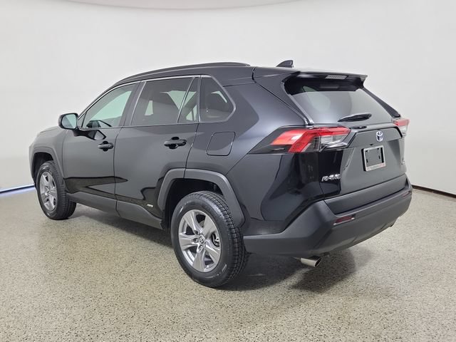 Used 2022 Toyota RAV4 LE AWD/4WD image 7