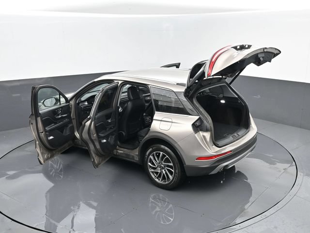 Used 2021 Lincoln Corsair AWD w/ Equipment Group 101A image 32