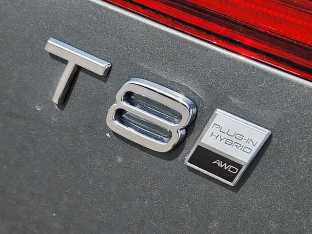 New 2026 Volvo XC60 T8 Plus w/ Climate Package AWD/4WD image 17