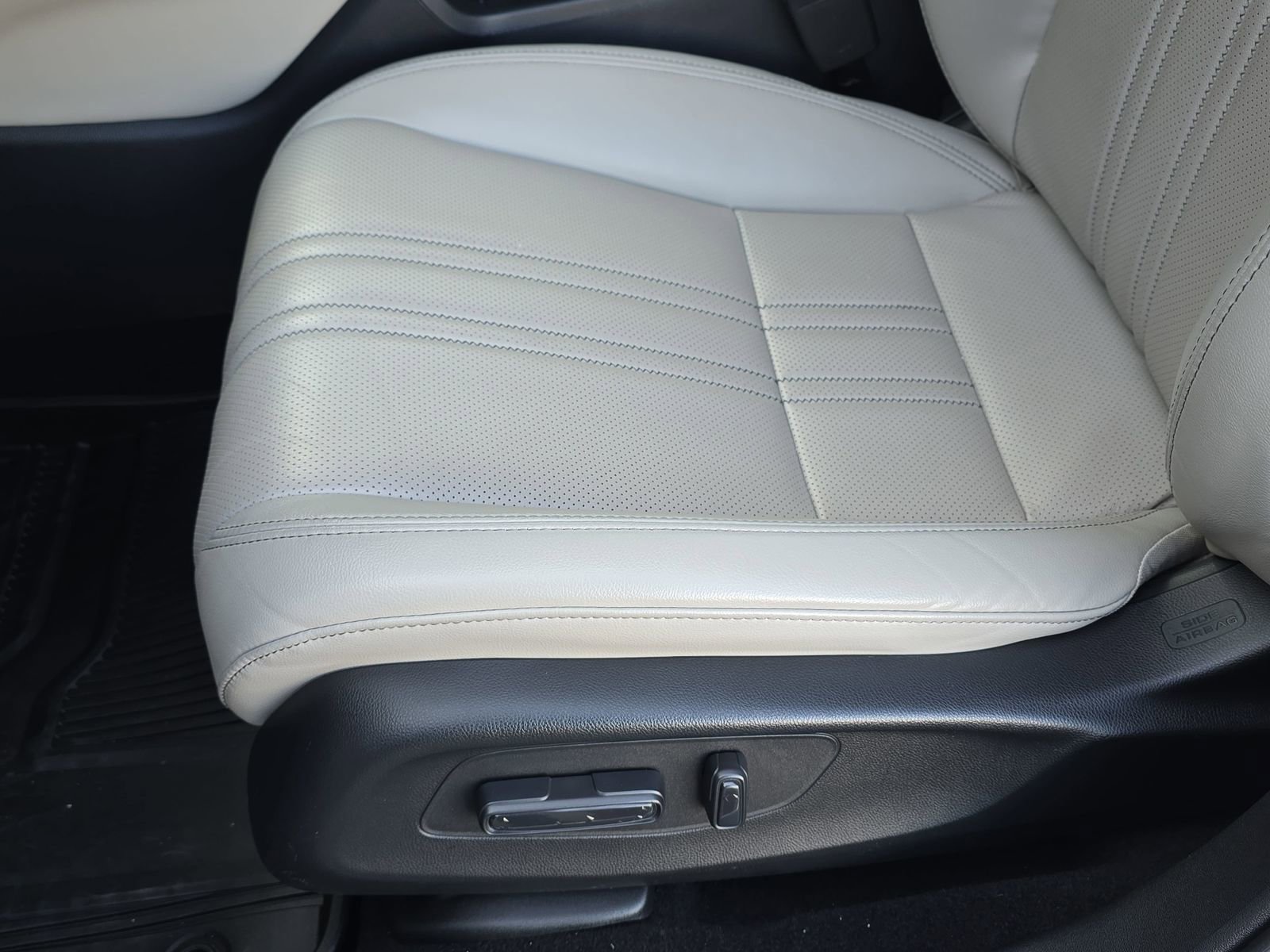 Certified 2024 Honda HR-V EX-L image 26