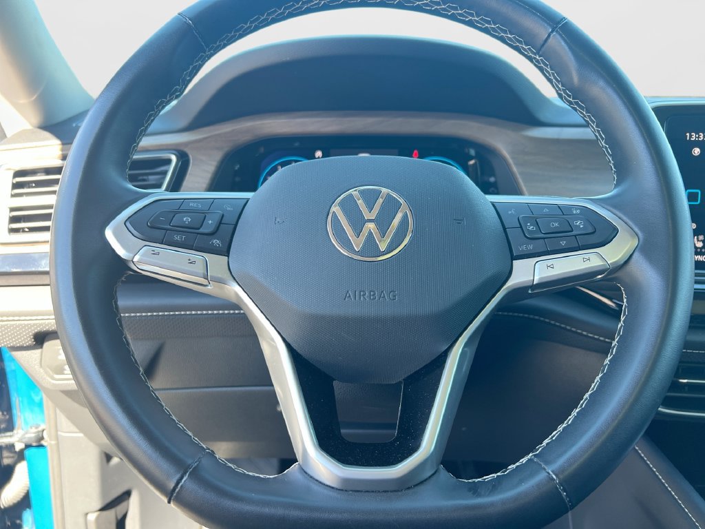 Used 2025 Volkswagen Atlas SE AWD/4WD image 18