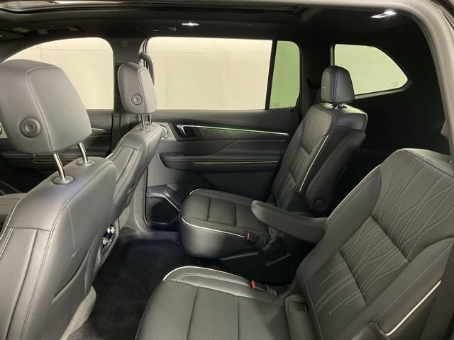 Used 2025 Buick Enclave Avenir w/ Super Cruise Package FWD image 38