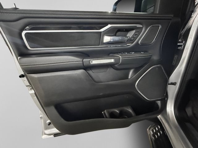 Used 2022 RAM 1500 Laramie AWD/4WD image 13