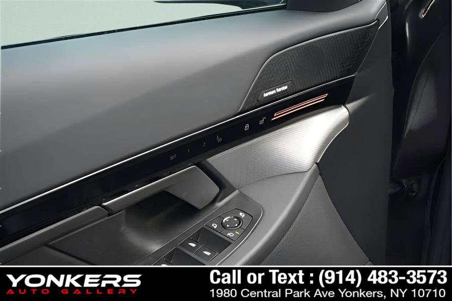 Used 2024 BMW 530i xDrive image 43