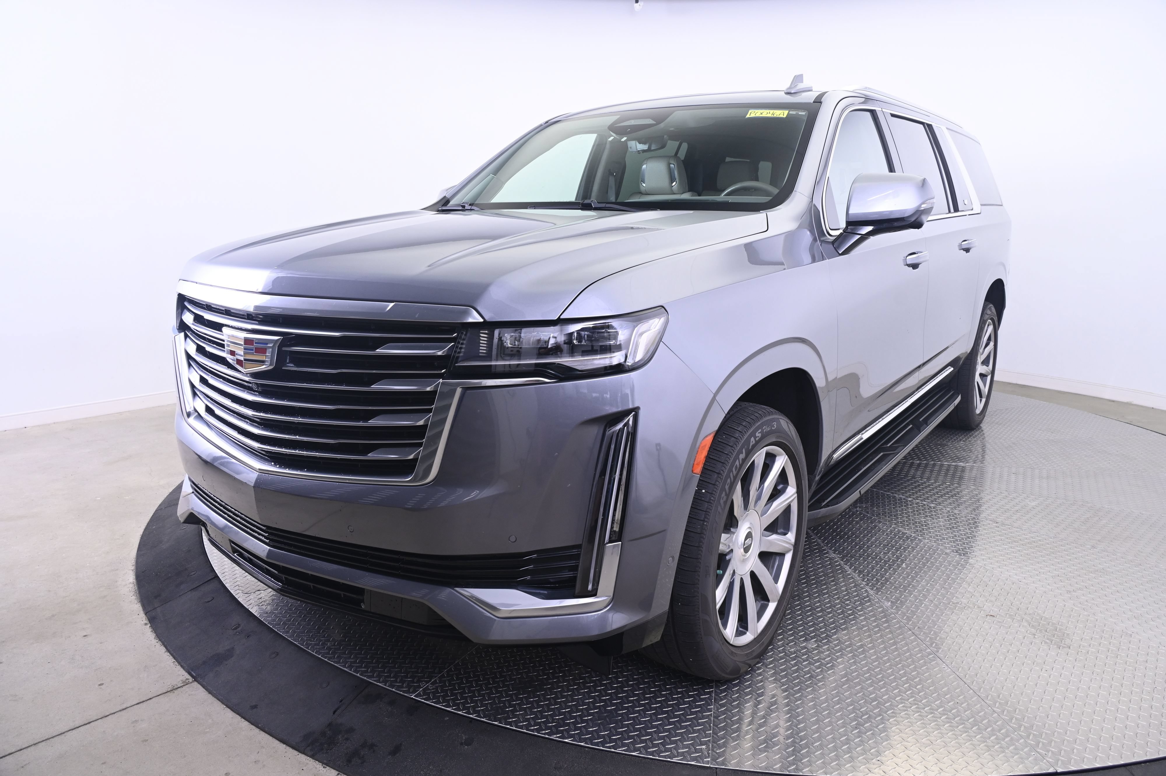 Used 2022 Cadillac Escalade ESV Premium Luxury Platinum AWD/4WD image 1
