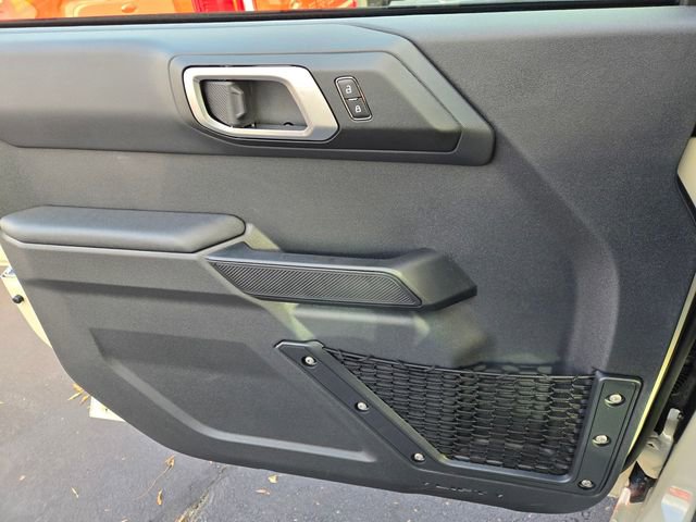 New 2025 Ford Bronco 4-Door image 24