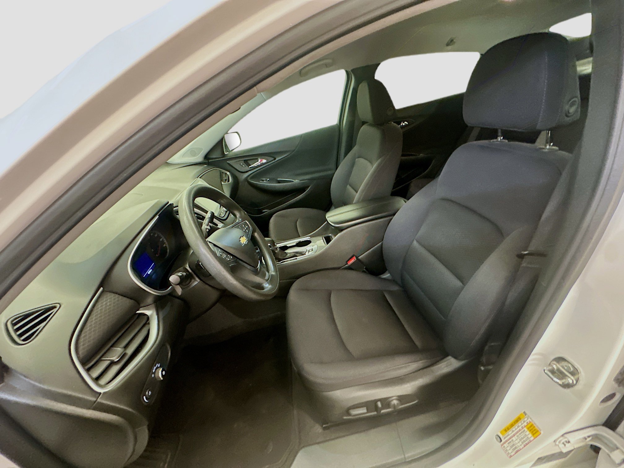 Used 2023 Chevrolet Malibu LT FWD image 13