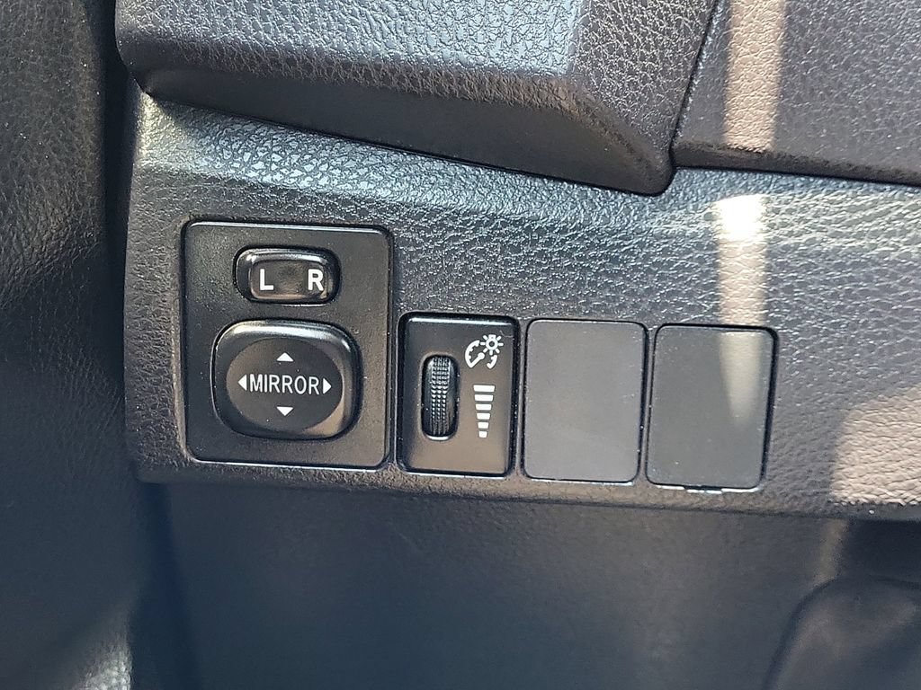Used 2016 Toyota Corolla S FWD image 23