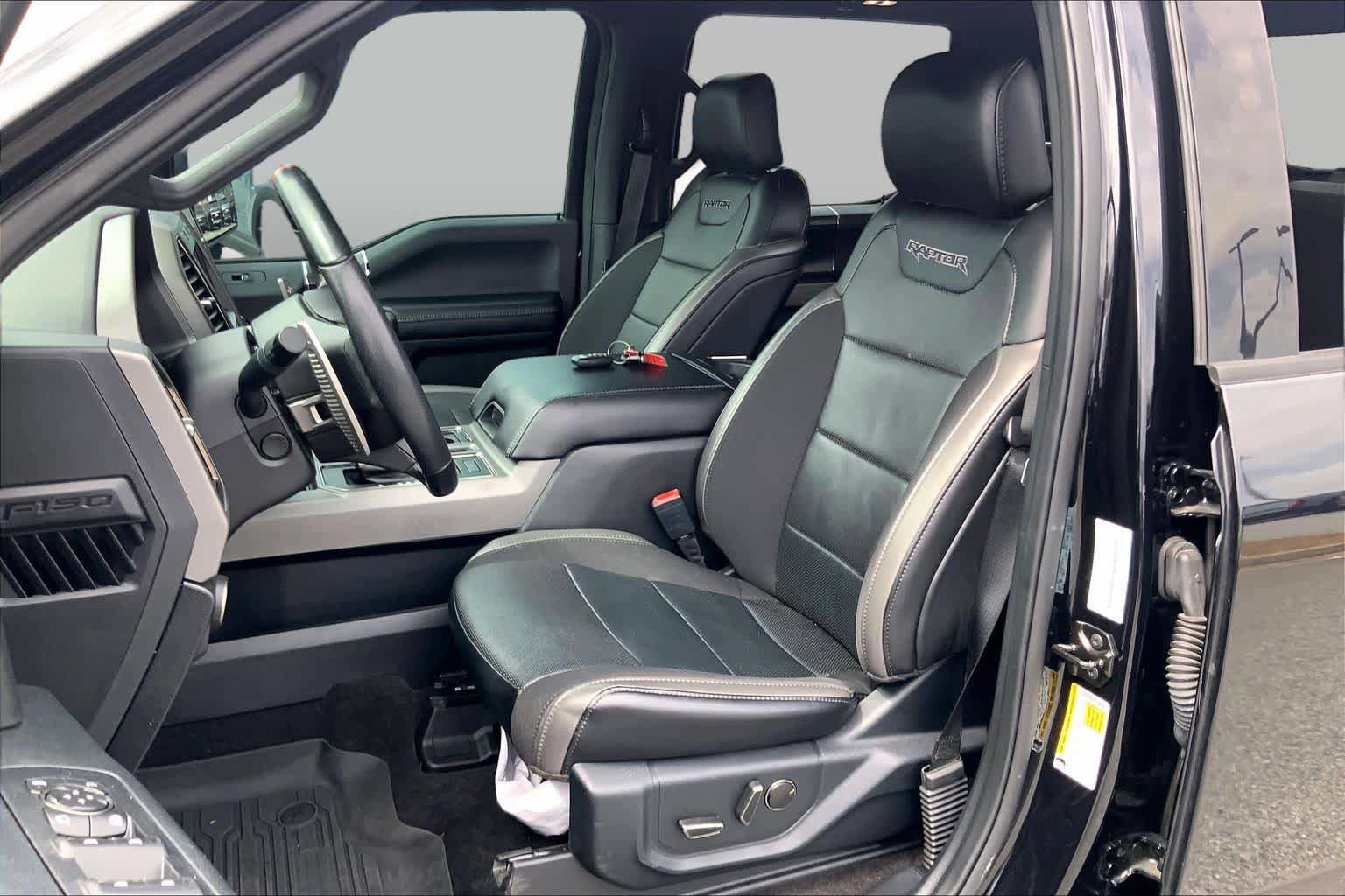 Used 2020 Ford F150 Raptor w/ Equipment Group 802A Luxury AWD/4WD image 8
