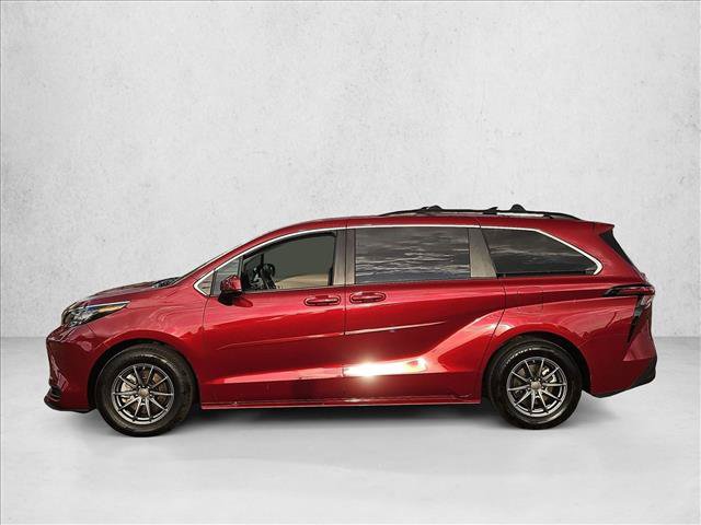 Used 2023 Toyota Sienna LE FWD image 9