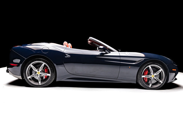 Used 2016 Ferrari California T RWD image 2