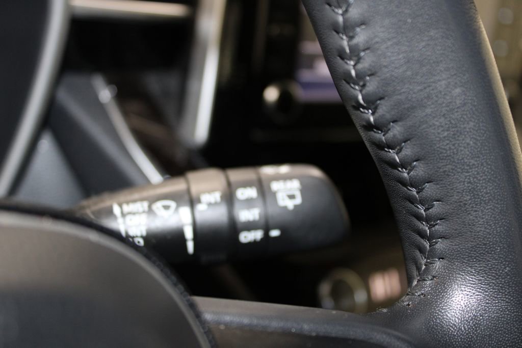 Used 2019 Toyota Corolla SE image 36