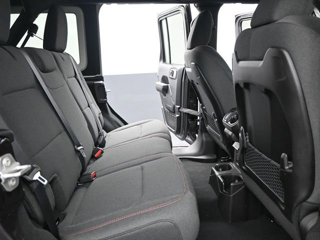 Used 2024 Jeep Wrangler Unlimited Rubicon w/ Technology Group AWD/4WD image 23