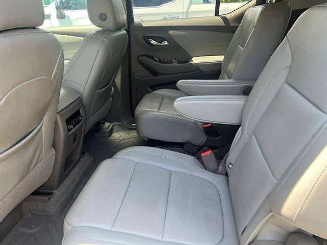 Used 2019 Chevrolet Traverse LT w/ LPO, Floor Liner Package FWD image 5