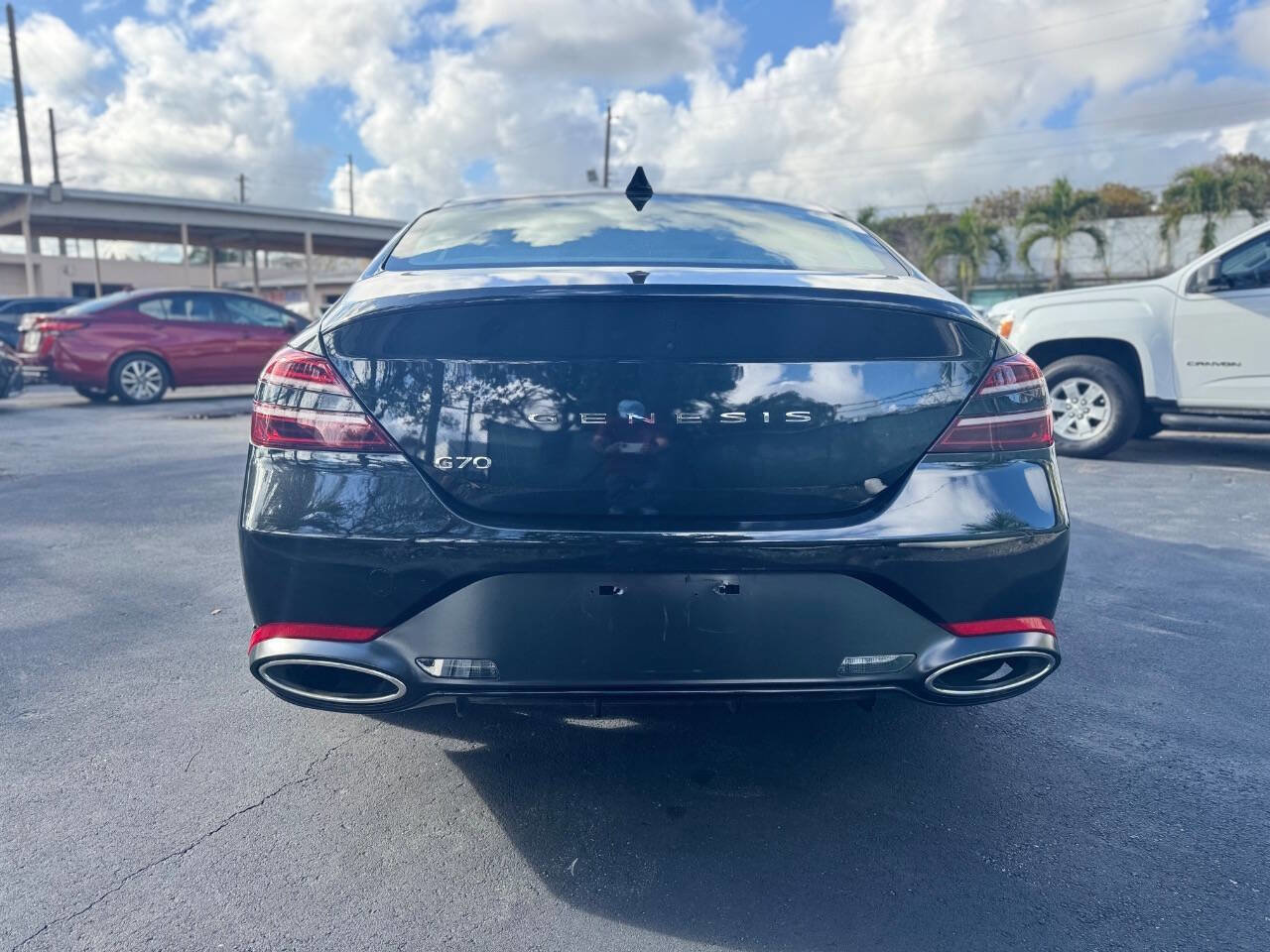 Used 2025 Genesis G70 2.5T image 8